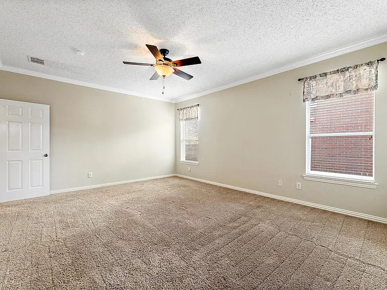 1917 Bridgewater Dr — Photo 29