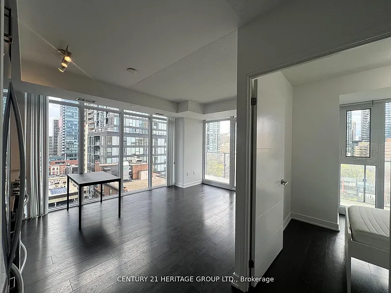 50 Wellesley St E #1202 — Photo 15
