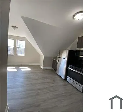 142 Buena Vista Ave #3