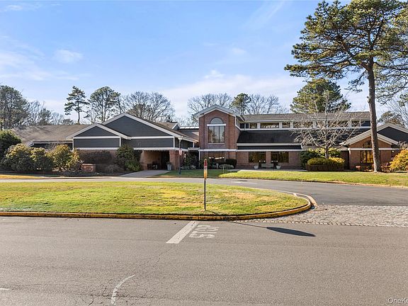 3rd image of 77 Glen Drive