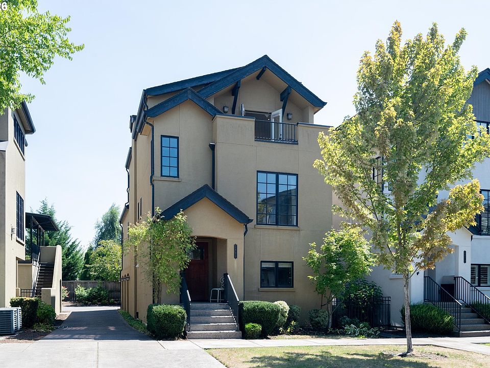 1st image of 2883 Lord Byron Pl