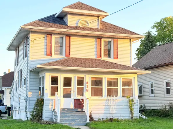 418 W 3rd St, Beaver Dam, WI 53916