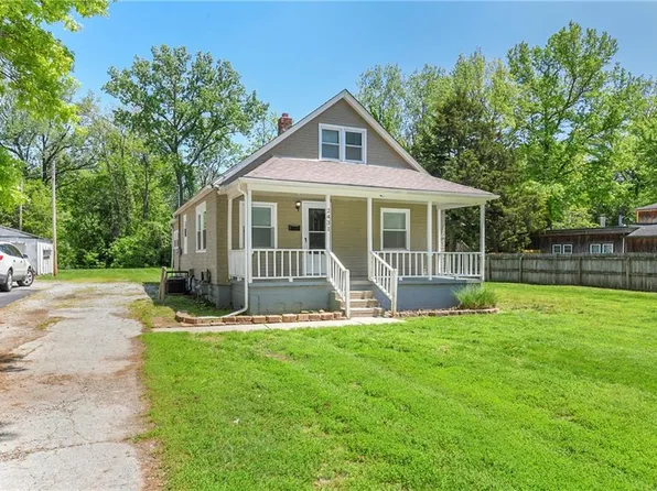 2431 S Vermont Ave, Independence, MO 64052