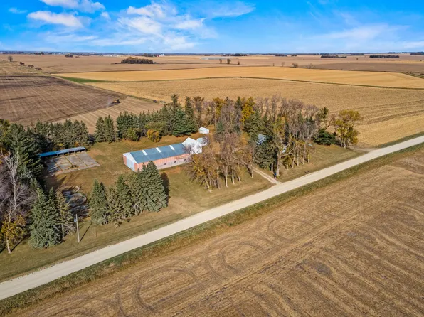 6237 505th St, Kenyon, MN 55946