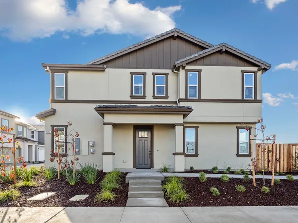 2136 Harborview Way, Sacramento, CA 95832