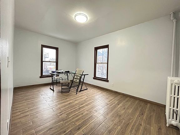 3rd image of 196 Martense St APT 2R