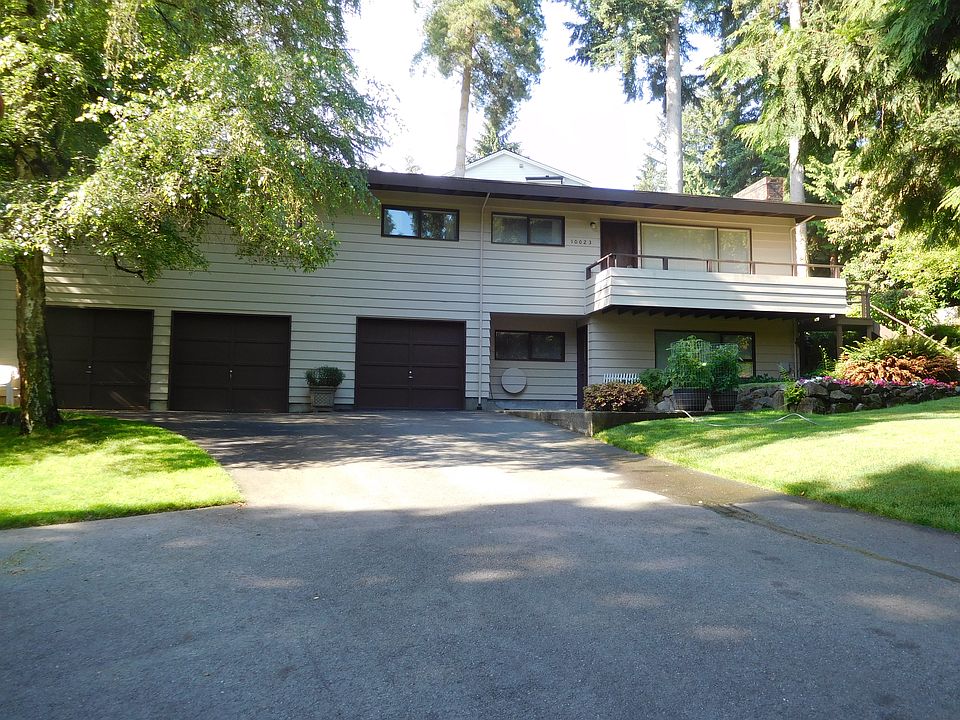 1st image of 10023 NE 31st Pl