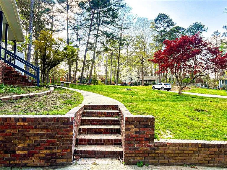 3276 Hickory Bluff Dr — Photo 2