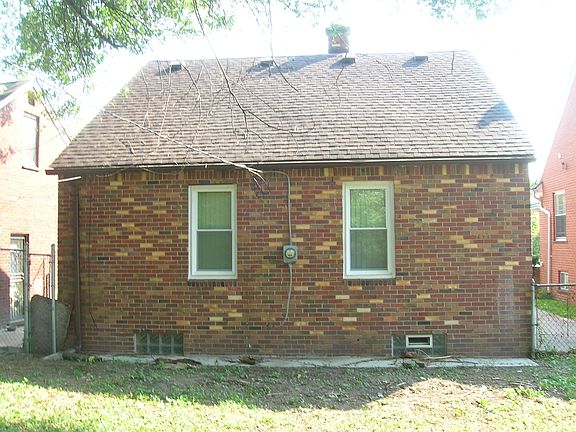 2nd image of 14000 W Outer Dr