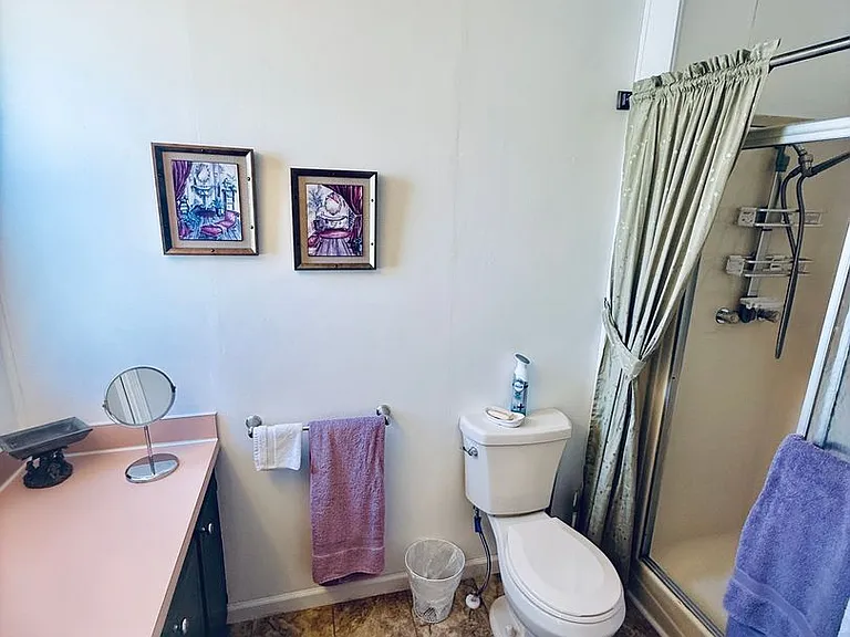 2399 Coconut Palm Dr NE — Photo 8