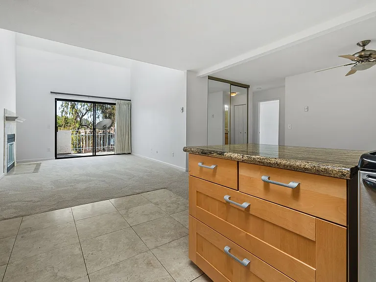 8308 Regents Rd — Photo 14