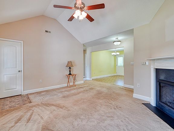 5th image of 126 Draytonville Hts