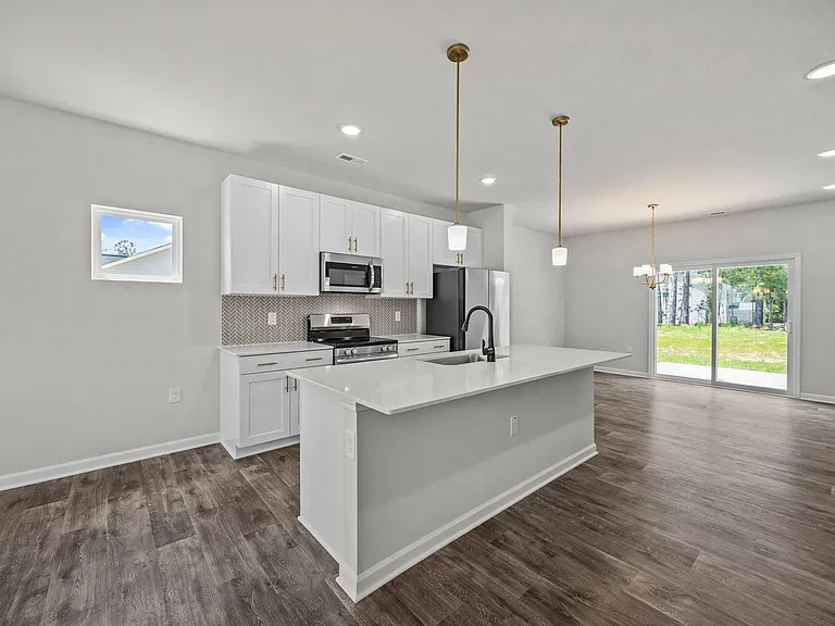 200 Beacon Hill Rd — Photo 16