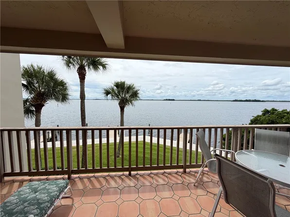 1860 Bay Rd APT 205E, Vero Beach, FL 32963