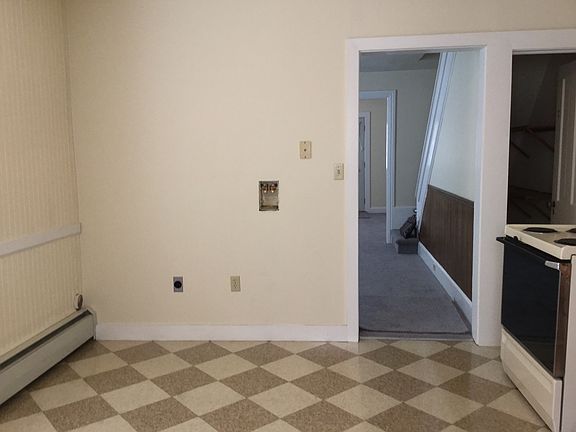 Kitchen w/Laundry Hookups