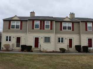 42 Fairway Dr, Coventry, RI 02816