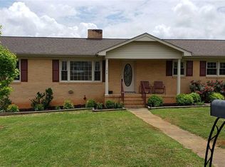 160 Dover Rd, Spartanburg, SC 29301