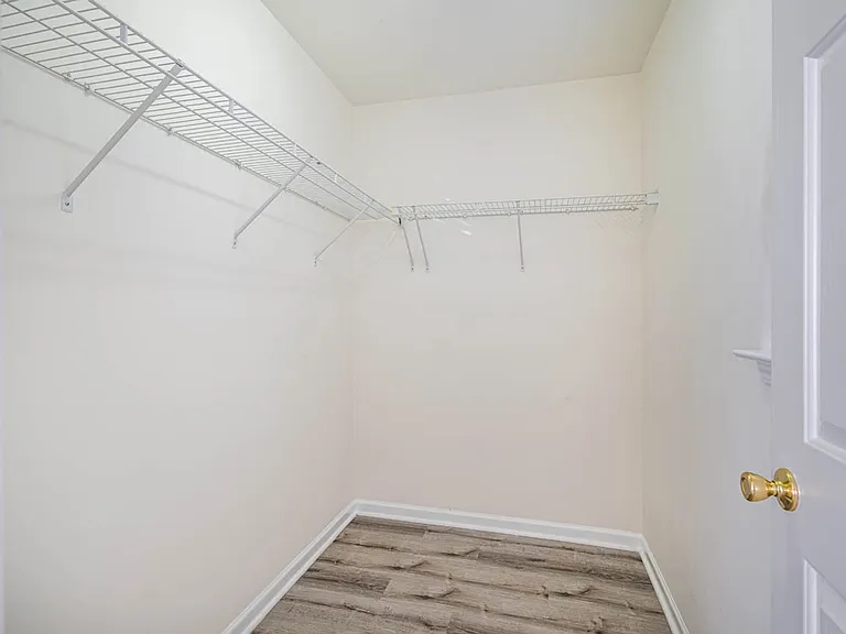 718 Delta Downs Dr — Photo 25