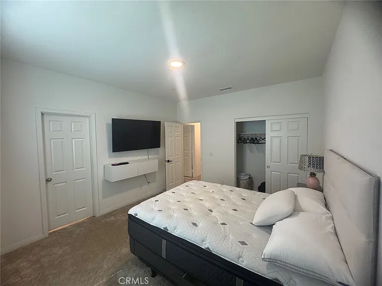 9509 Venetian Way — Photo 6