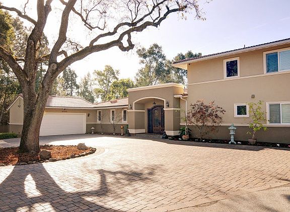 2nd image of 19330 Saratoga Los Gatos Rd