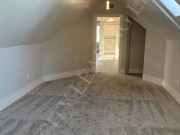 965 Monroe Ave #5 — Photo 7