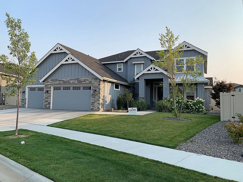 2nd image of 2417 E La Grange Dr