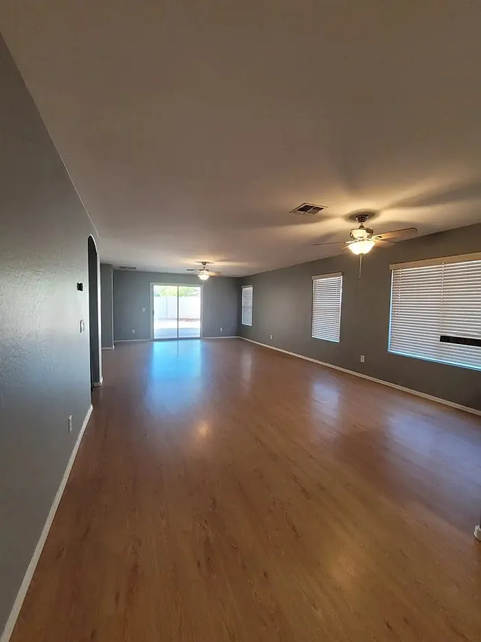 3 bed, 2.0 bath, 1571 sqft, $1,790 — Photo 2