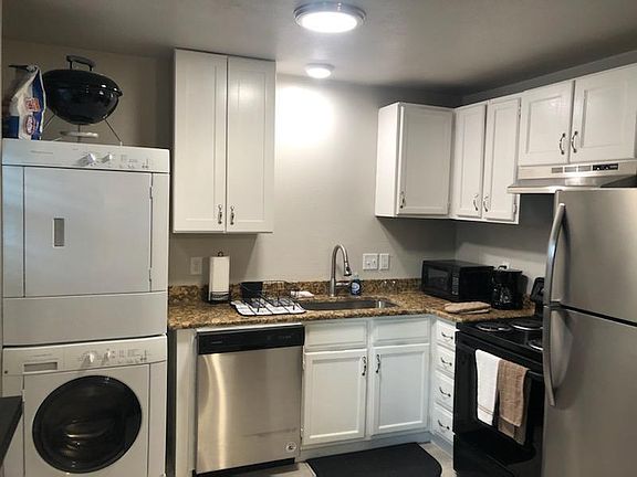 4th image of 901 Parmer Ave #11376377