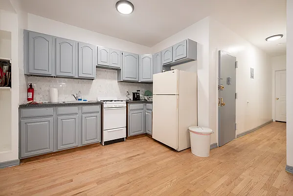 Rented by Compass | media 11