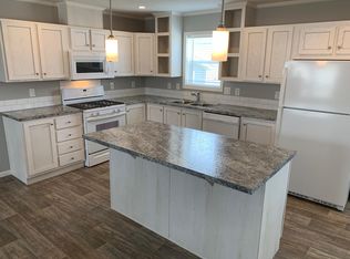 58093 Wisteria Way, Lenox, MI