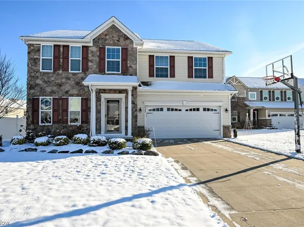 6522 Hidden Woods Trl, Mayfield, OH 44143