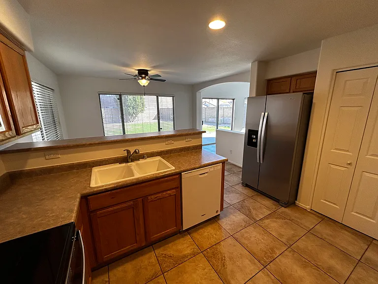 14704 W Carlin Dr — Photo 5