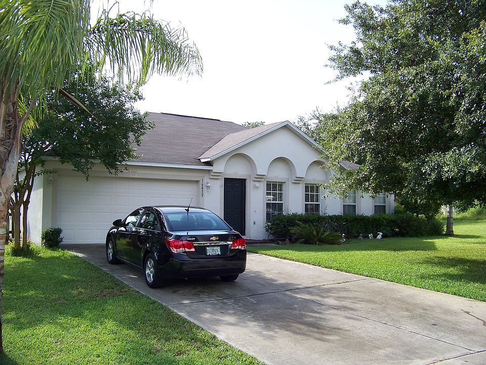 Front. 2 car garage. 