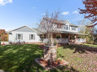 1940 Telemark Ct, Green Bay, WI 54313