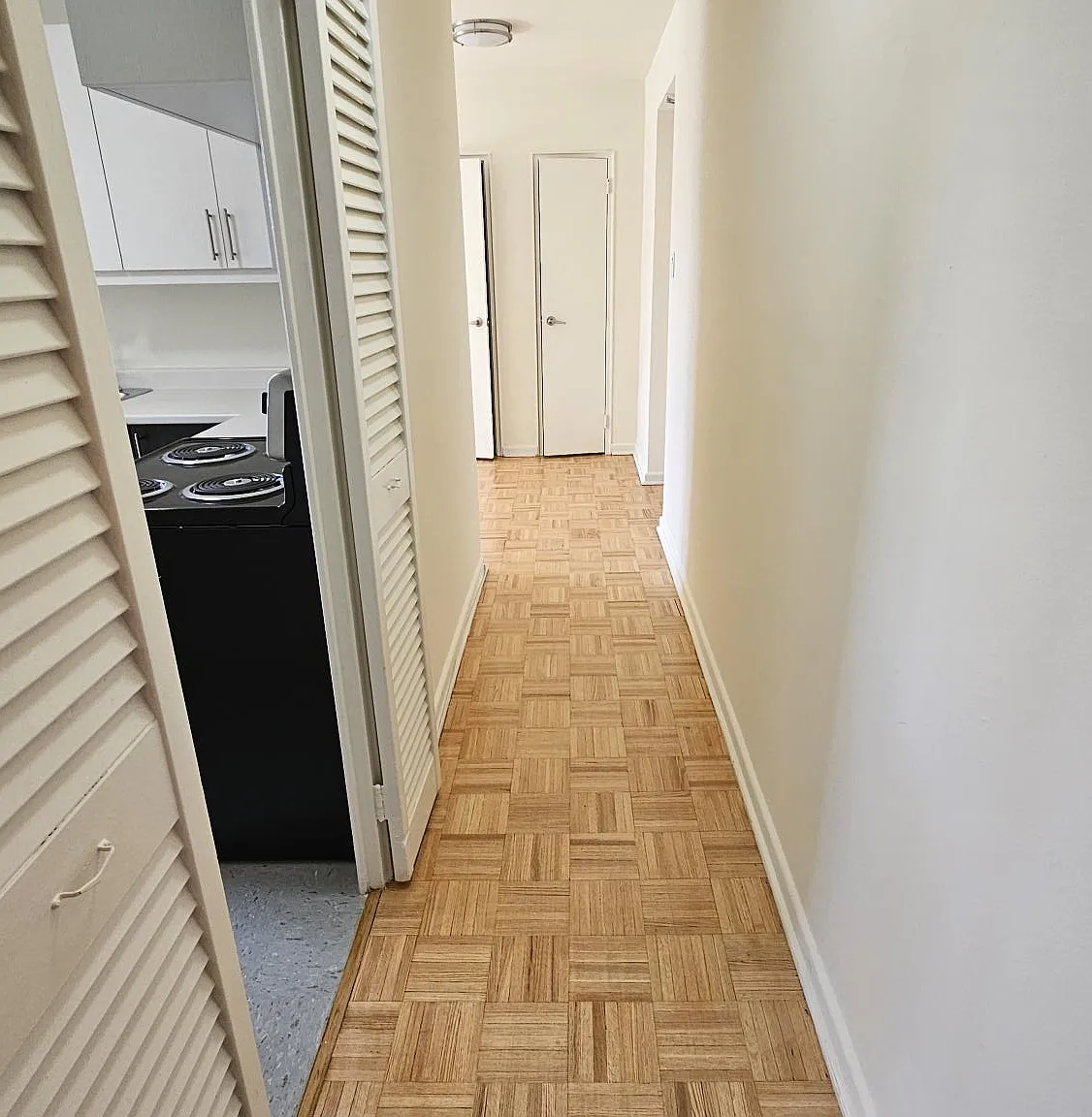 50 and 60 Underhill Drive — Photo 1