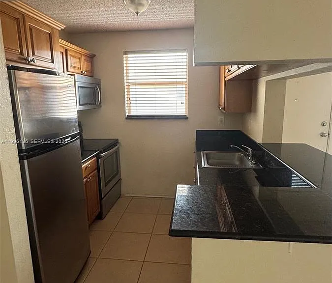 2441 SW 31st Ave #303 — Photo 4