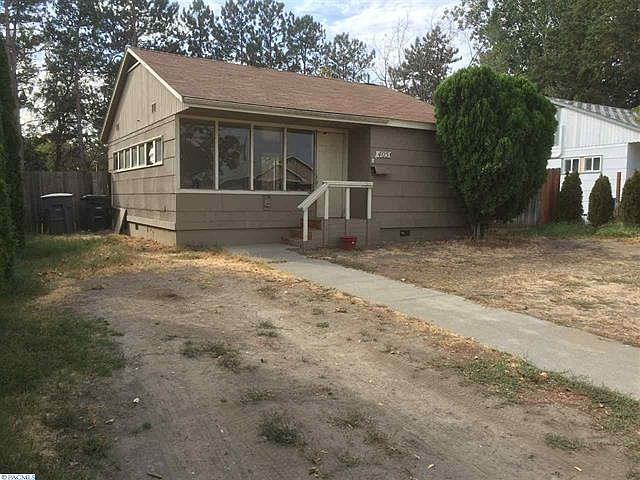 2nd image of 405 Abbot St