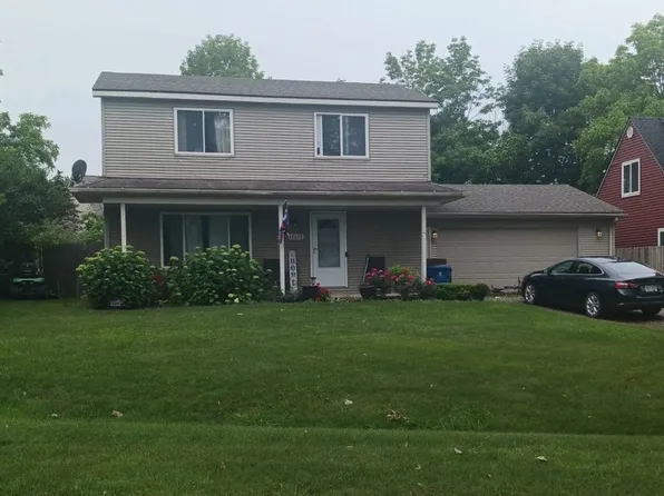 13078 Torrey Rd, Fenton, MI 48430