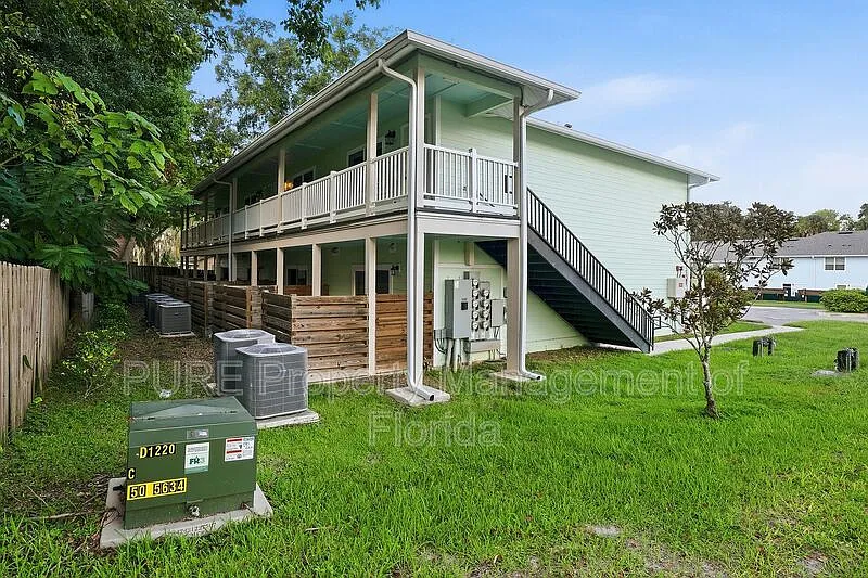 1 bed, 1.0 bath, $1,120 — Photo 2