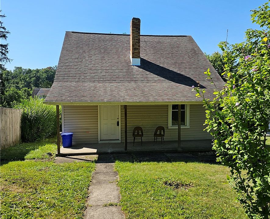 1st image of 2412 26th St