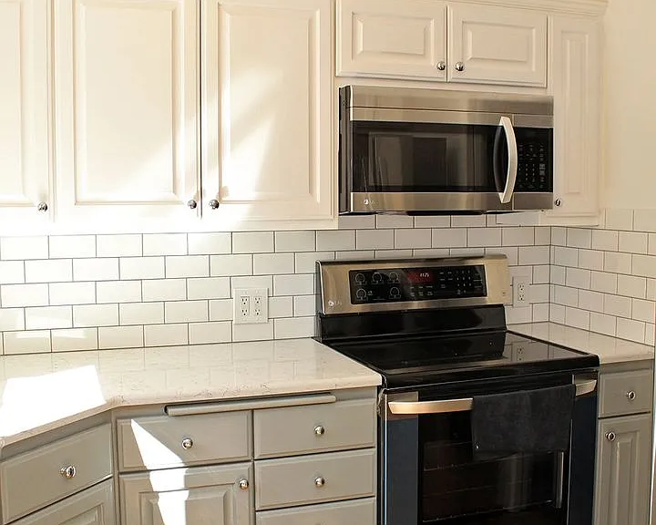 8401 NE Going Pl — Photo 11