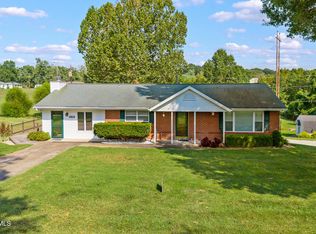 4819 Oakridge Rd, Jefferson City, MO 65109