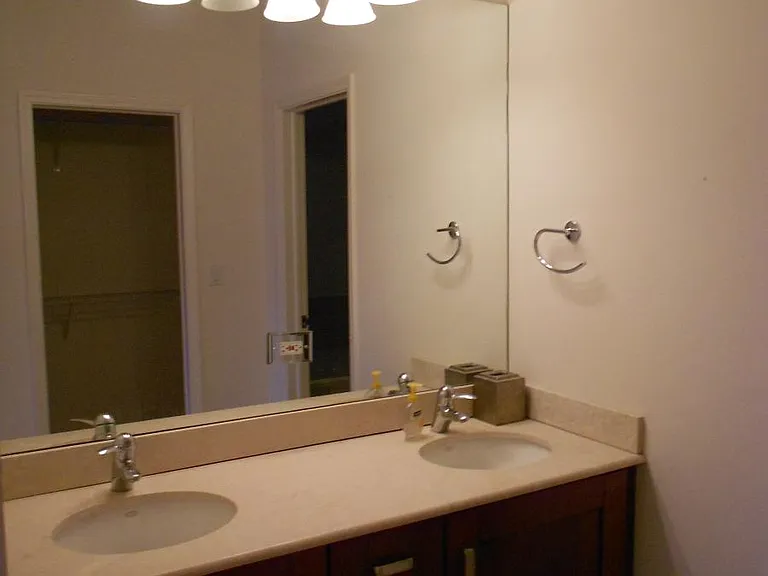 1513 N Milwaukee Ave — Photo 12