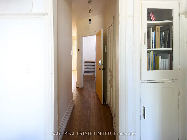 1158 College St #2 — Photo 8