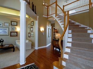 2425 Legacy Dr, Aurora, IL 60502