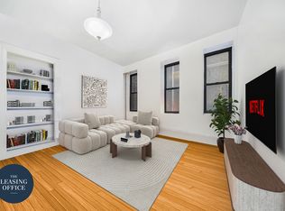 348 W 23rd St APT 3R, New York, NY 10011