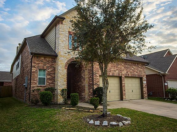 2nd image of 26815 Harwood Heights Dr