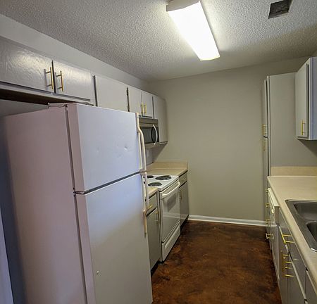 5th image of 6 Private Road 3057