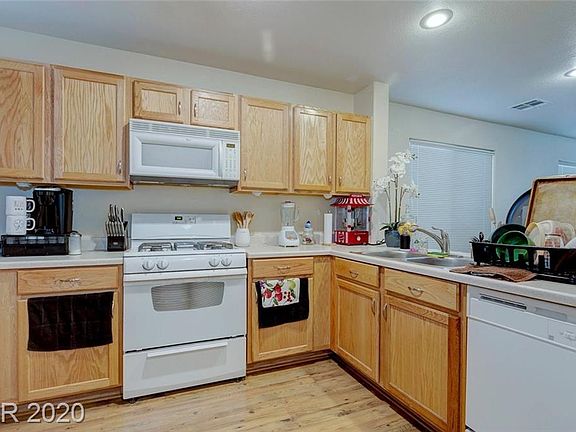 4th image of 9219 Hollander Ave