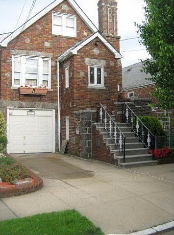1st image of 2222 Fenton Ave